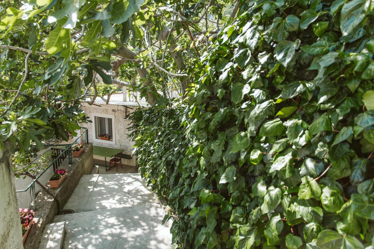 Apartment Kuzmanic Lokva Rogoznica Exterior photo